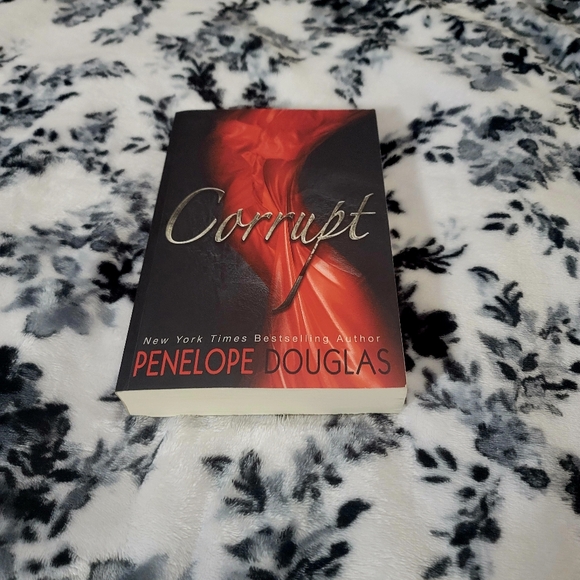 Courpt OG Cover Penelope Douglas OOP - Picture 6 of 6